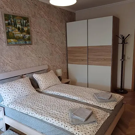 Апартамент Lighthouse 1bedroom Gec 203 *